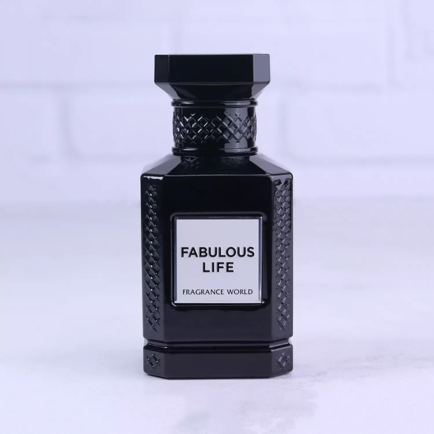 ادوپرفیوم فراگرنس ورد مدل Fabulous Life، رایحه گرم و شیرین چرمی-چوبی، حجم ۸۰ میلیلیتر
